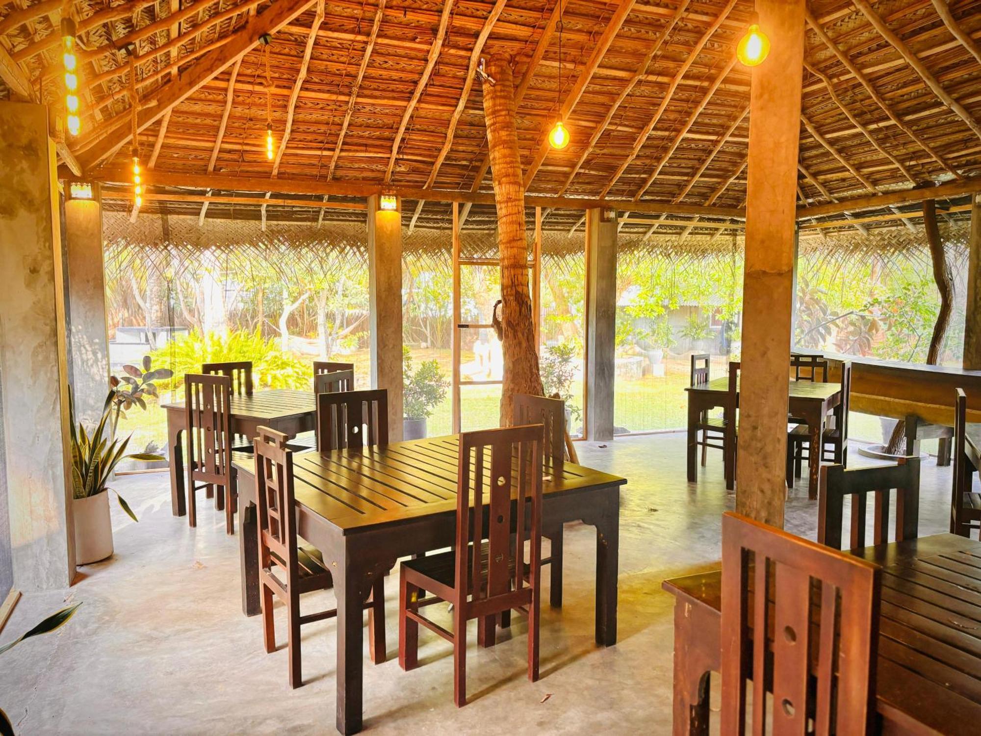 Werala Beach Resort คัลพิทิยา ภายนอก รูปภาพ