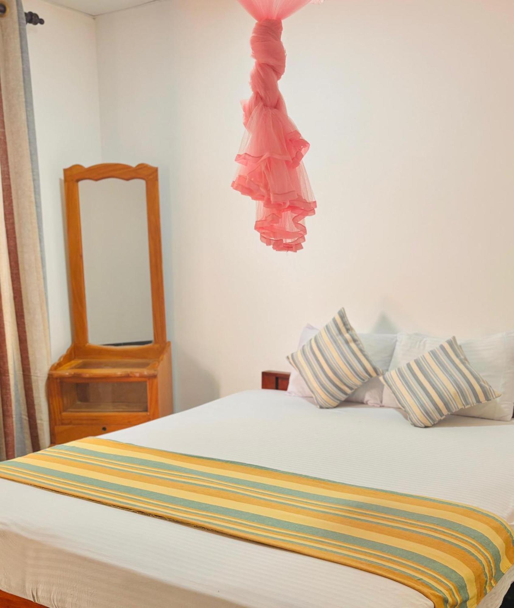 Werala Beach Resort คัลพิทิยา ภายนอก รูปภาพ